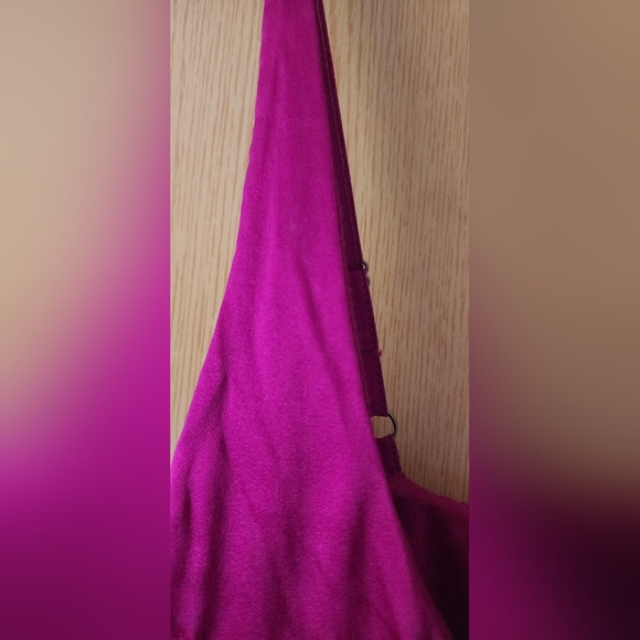 Elegant Pink Ruffled Women's Top - Picture 5 of 5